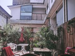 -唐咖精品咖啡(大理古城手冲店)