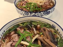 -镇南锅盖面馆(解放路店)