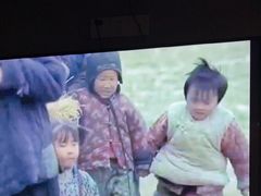 -荒岛实景沉浸密室(江汉路1店)
