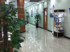 -茂菊口腔连锁(浦东南路店)