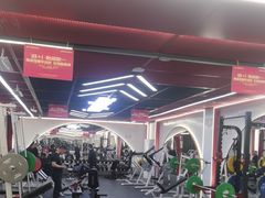 -英派斯健身旗舰店(海信国际中心馆)