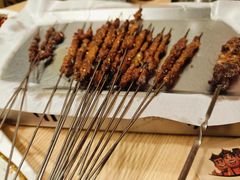 -三个大叔烤羊肉串·歌手驻唱·碳烤鲜肉(西三旗店)