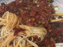 -歹歹的加个面过油肉拌面