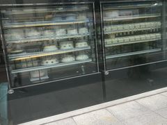 -红宝石·鲜奶小方·海派西点房(南丹店)
