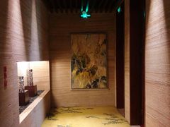 -浅深休闲酒店-停车场
