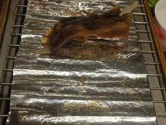 外酥里嫩的烤羊排-老牌坊鲁菜名店(宽厚里店)