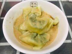 特色荠菜肉馄饨-潘国仙耳光馄饨(黄家阙路店)