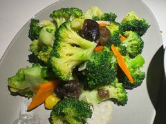 清炒时蔬-麻六记(新天地店)