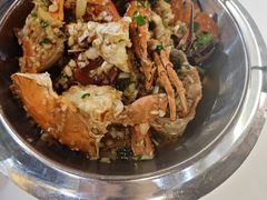 -凤凰路何眼镜香辣蟹(花果园店)