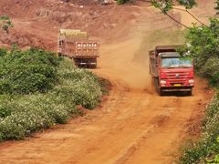 -侯臣咖啡文化村