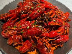 -巴厘龙虾·榜首油焖大虾(音乐学院·沿江酒馆店)