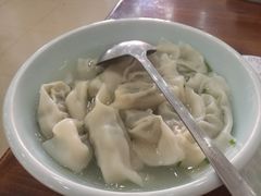 -侬佳蒸菜馆(听潮店)