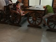 -老街烧烤(华中农业大学梧桐路步行街店)