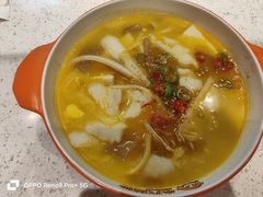 -小六鱼你.下饭酸菜鱼(益田假日广场店)