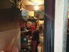 门面-晶牌烤鸭(延吉东路557弄小区店)