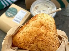 烧汁风味猪肉滑蛋芝士包-星巴克(尚品中心1F店)