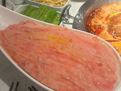 -茅草房·河畔园林火锅