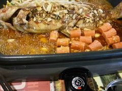 -川渝窈妹纸包鱼·齐齐哈尔烤肉