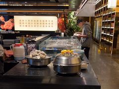 -钱小奴海鲜自助黑金店(杭州滨江龙湖店)