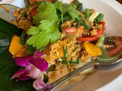 -Chom Cafe and Restaurant