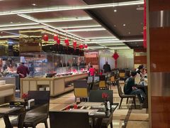 -大中华希尔顿酒店-念自助餐·嗨啤·小龙虾