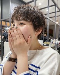 -塞巴斯汀SEBASTIAN专业美发店