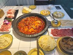 -巴卤社老火锅(四平店)