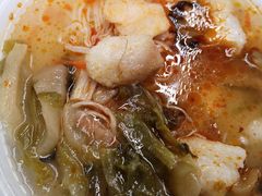 -全家便利店(秀沿路二店)