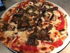 -Pizza Express(机场T1店)