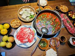 -贵厨酸汤牛肉(花果园国际中心店)
