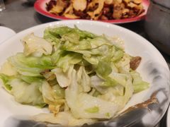 油渣手撕包菜-赵小犇·江湖川菜馆