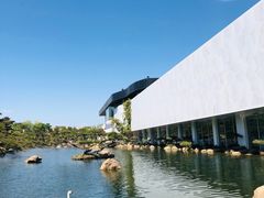 -罗红摄影艺术馆