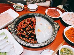 -黄家码头老火锅(解放碑旗舰店)