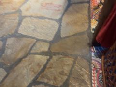 -老牌坊云南鱼豆花火锅(爱建店)