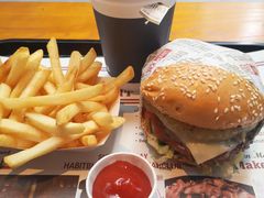 -The Habit Burger Grill 哈比特汉堡(复兴soho店)