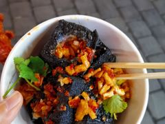 -黑色经典臭豆腐·湖南特产(坡子街店)