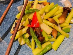 -披云云小馆·味道江湖(姚家园万象汇店)