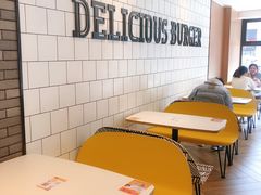 -麦当劳(保利若比邻店)