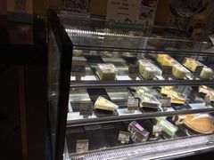 面包甜点陈列柜-家琳甜品(江南东店)