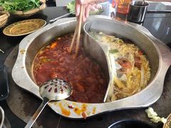 -重庆风光老灶火锅城(同德广场店)