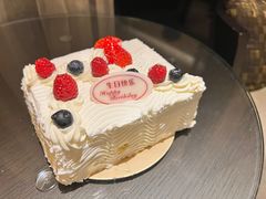 -上海滴水湖皇冠假日酒店