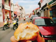 -天品味 一口吃榴莲泡芙