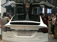 -TESLA 特斯拉(广州天环广场体验店)