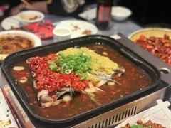 剁椒鱼头-红辣椒·川菜·火锅(张杨路店)