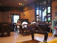 -横琴湾畔餐厅(长隆海洋王国白鲸剧场店)