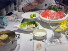 -德天肥牛海鲜火锅(城西银泰店)
