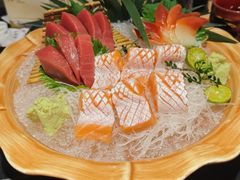 -山川小町·极番烧肉(新地假日广场店)