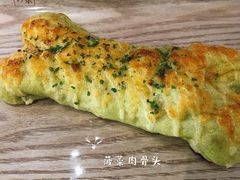 菠菜肉骨头-奈雪的茶(湖滨银泰in77C区PRO店)