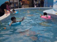 -乐悠游亲子游泳俱乐部