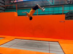 -极限PLAY运动娱乐新世界·团建派对潮玩休闲馆·室内蹦极高空游乐园